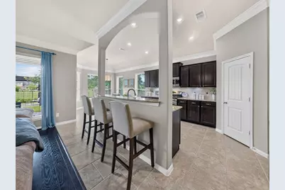 79 W Wading Pond Circle, The Woodlands, TX 77375 - Photo 9