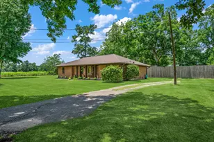 2245 County Road 381 S, Cleveland, TX 77328 - Photo 9