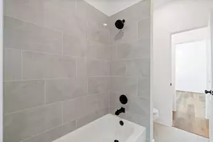 1031-1033 S Victory Dr, Houston, TX 77088 - Photo 29