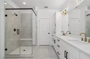 1031-1033 S Victory Dr, Houston, TX 77088 - Photo 35