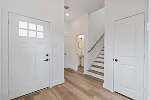 1031-1033 S Victory Dr, Houston, TX 77088 - Photo 17