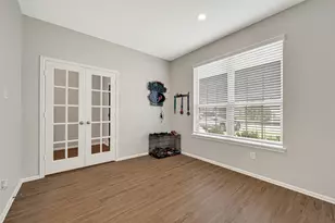 9830 Kingston Liberty Ln, Baytown, TX 77521 - Photo 11