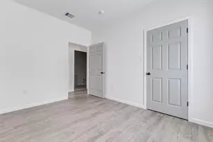 319 N Carolina St, Houston, TX 77029 - Photo 15