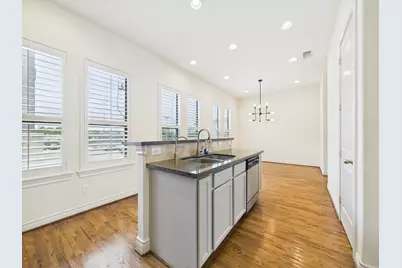 11025 Sherwood Grove, Houston, TX 77043 - Photo 17