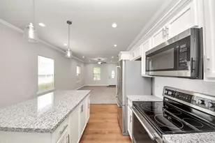 3703 Lila St, Houston, TX 77026 - Photo 19