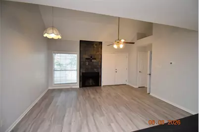 111 Dunbar Estates Drive #804, Friendswood, TX 77546 - Photo 7