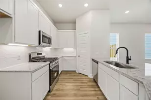 13439 Sun Cay Dr, Houston, TX 77047 - Photo 7