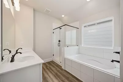 13439 Sun Cay Drive, Houston, TX 77047 - Photo 9