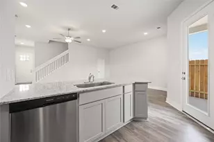 13439 Sun Cay Dr, Houston, TX 77047 - Photo 5