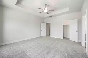 13439 Sun Cay Dr, Houston, TX 77047 - Photo 9