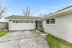 15907 Diana Ln, Houston, MS 77062 - Photo 29