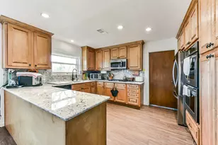 15907 Diana Ln, Houston, MS 77062 - Photo 11