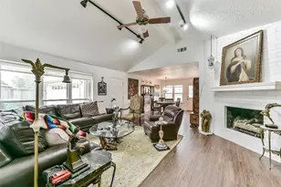 15907 Diana Ln, Houston, MS 77062 - Photo 7