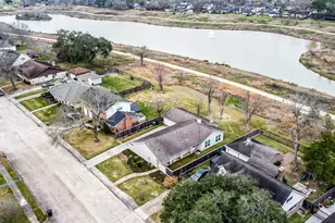 15907 Diana Ln, Houston, MS 77062 - Photo 39