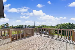 206 19th St, Dickinson, TX 77539 - Photo 39