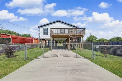 206 19th Street, Dickinson, TX 77539 - Photo 3