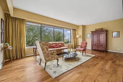 101 Westcott Street #305, Houston, TX 77007 - Photo 5