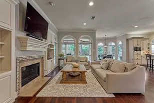 18 Treevine Ct, The Woodlands, TX 77381 - Photo 11