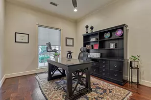 18 Treevine Ct, The Woodlands, TX 77381 - Photo 7