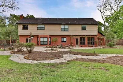 110 Rosewood Street, Lake Jackson, TX 77566 - Photo 41