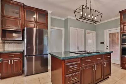 110 Rosewood Street, Lake Jackson, TX 77566 - Photo 19