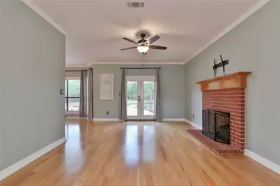 110 Rosewood Street, Lake Jackson, TX 77566 - Photo 13