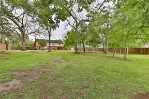 110 Rosewood St, Lake Jackson, TX 77566 - Photo 43