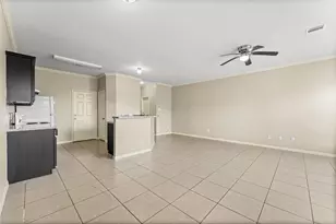4536 Mallow St, Houston, TX 77051 - Photo 7