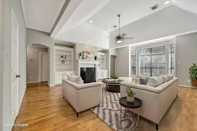 317 Oak Creek Drive, League City, TX 77573 - Photo 9