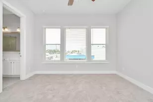 713 Strawberry Pines Ct, Houston, TX 77009 - Photo 29