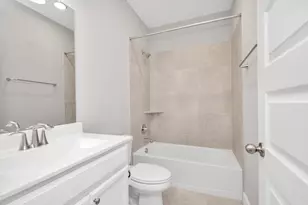 713 Strawberry Pines Ct, Houston, TX 77009 - Photo 9