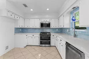 6502 Castle Ln Dr, Houston, TX 77066 - Photo 21