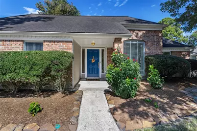 6502 Castle Lane Drive, Houston, TX 77066 - Photo 5
