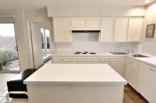 432 E Fair Harbor Ln, Houston, TX 77079 - Photo 21