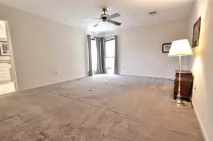 432 E Fair Harbor Ln, Houston, TX 77079 - Photo 25