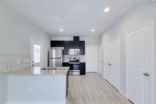 16684 E Ivanhoe, Montgomery, TX 77316 - Photo 5