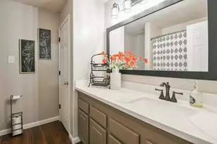 12930 Iris Garden Ln, Houston, TX 77044 - Photo 25