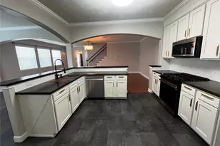 12930 Iris Garden Ln, Houston, TX 77044 - Photo 9