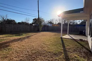 10127 Grover Ln, Houston, TX 77041 - Photo 13