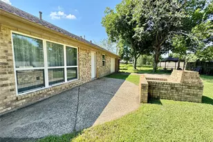 5314 Royal Oak Dr, Texas City, TX 77591 - Photo 29