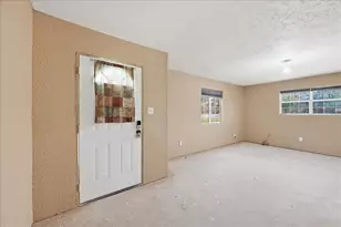 14183 Craigen Rd, Beaumont, TX 77705 - Photo 7