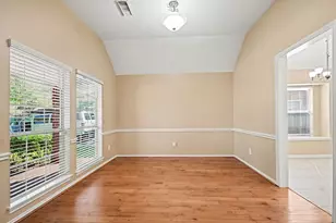 3022 Valley Ct, Manvel, TX 77578 - Photo 11