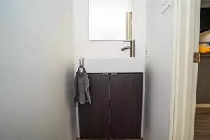 1515 Sandy Springs Rd, Houston, TX 77042 - Photo 9