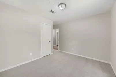 4214 Sloangate Drive, Spring, TX 77373 - Photo 9