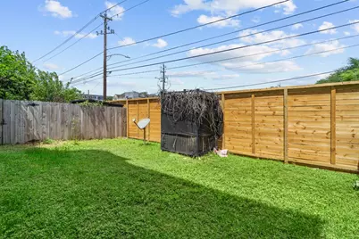 926 Lester Street, Houston, TX 77007 - Photo 25