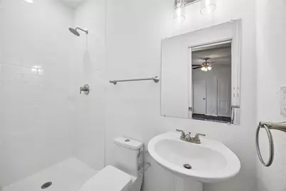 217 Hyde Park Boulevard #E, Houston, TX 77006 - Photo 7