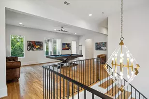 22 E Shady Ln, Houston, TX 77063 - Photo 31