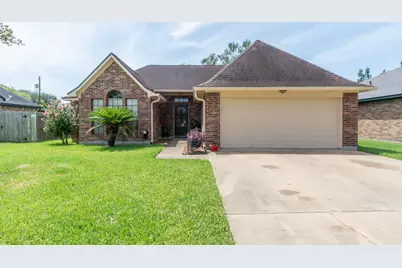 808 Manor Drive, Angleton, TX 77515 - Photo 1