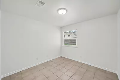 1 Pineash Court, The Woodlands, TX 77381 - Photo 15
