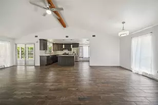 248 E Castle Harbour Dr, Friendswood, TX 77546 - Photo 7
